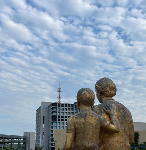 近代建築同好倶楽部　マンホール男