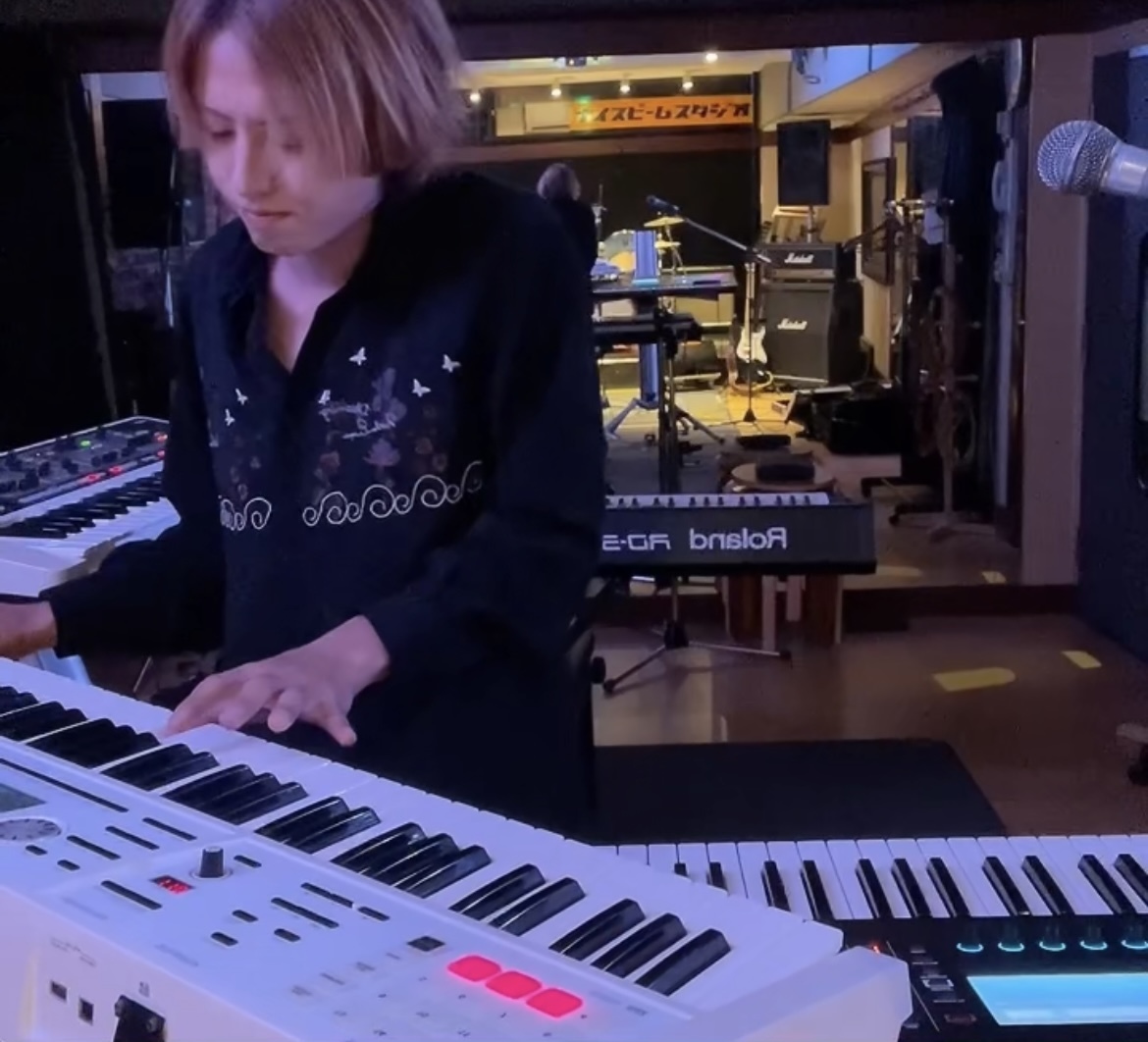 synthesizer