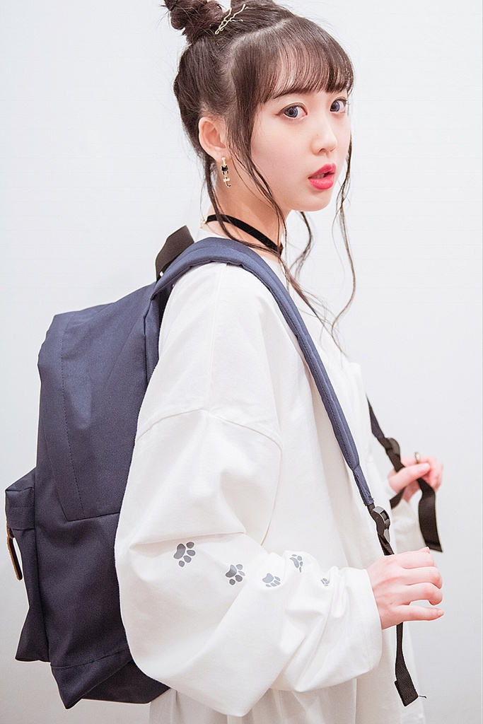 背面ポケットリュック 軽くてシンプル◎通学にも