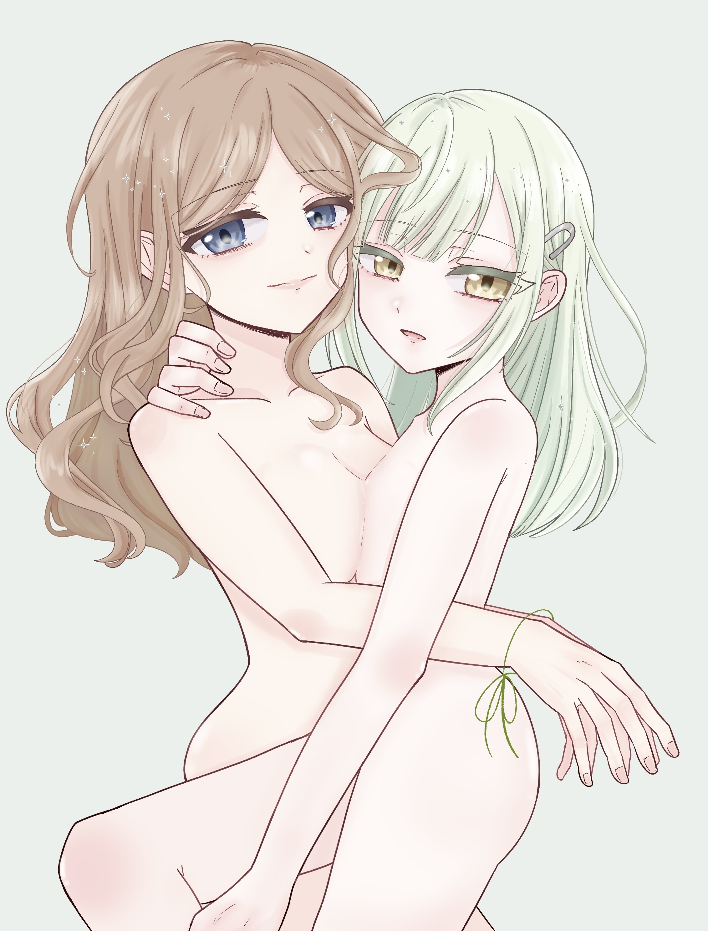 みっ